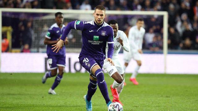 赢得了诸多 赢得了诸多