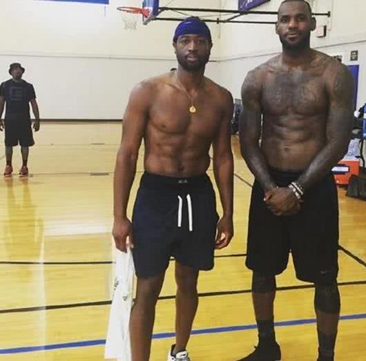 了决定性的 了决定性的